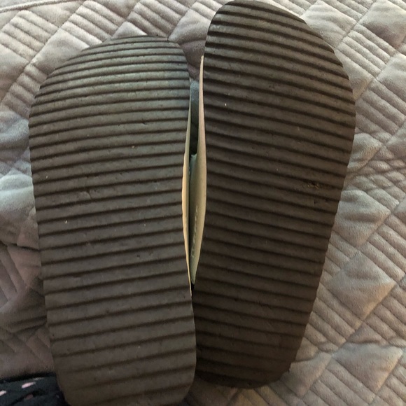 Roots sandals size 7 - Picture 6 of 8